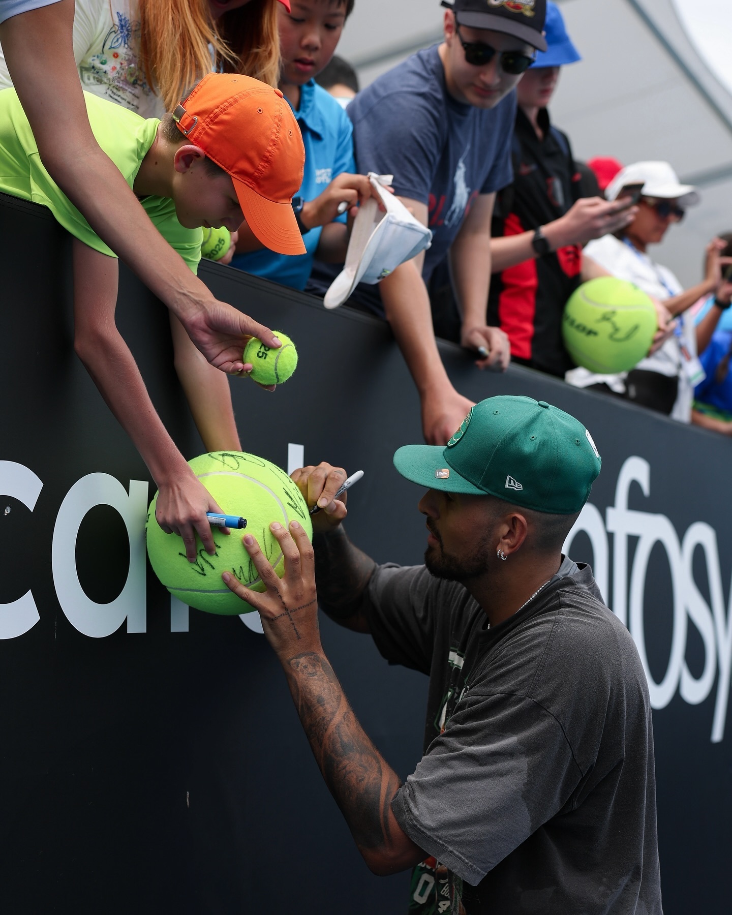 西班牙网球队绝地反击德国网球队，克耶高斯惊艳世界