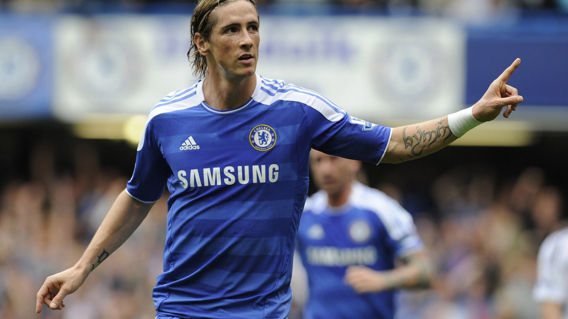 从非洲绿茵到欧洲锋线，当几内亚的坚韧遇见摩洛哥的华丽，弗拉霍维奇在重压下绽放