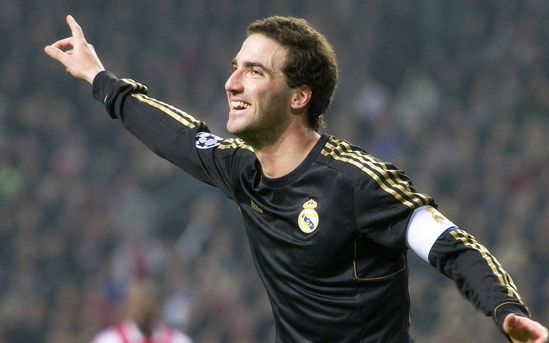 蒂亚戈的魔法时刻，一记妙传主宰比赛走向，里昂连续得分压制美国队