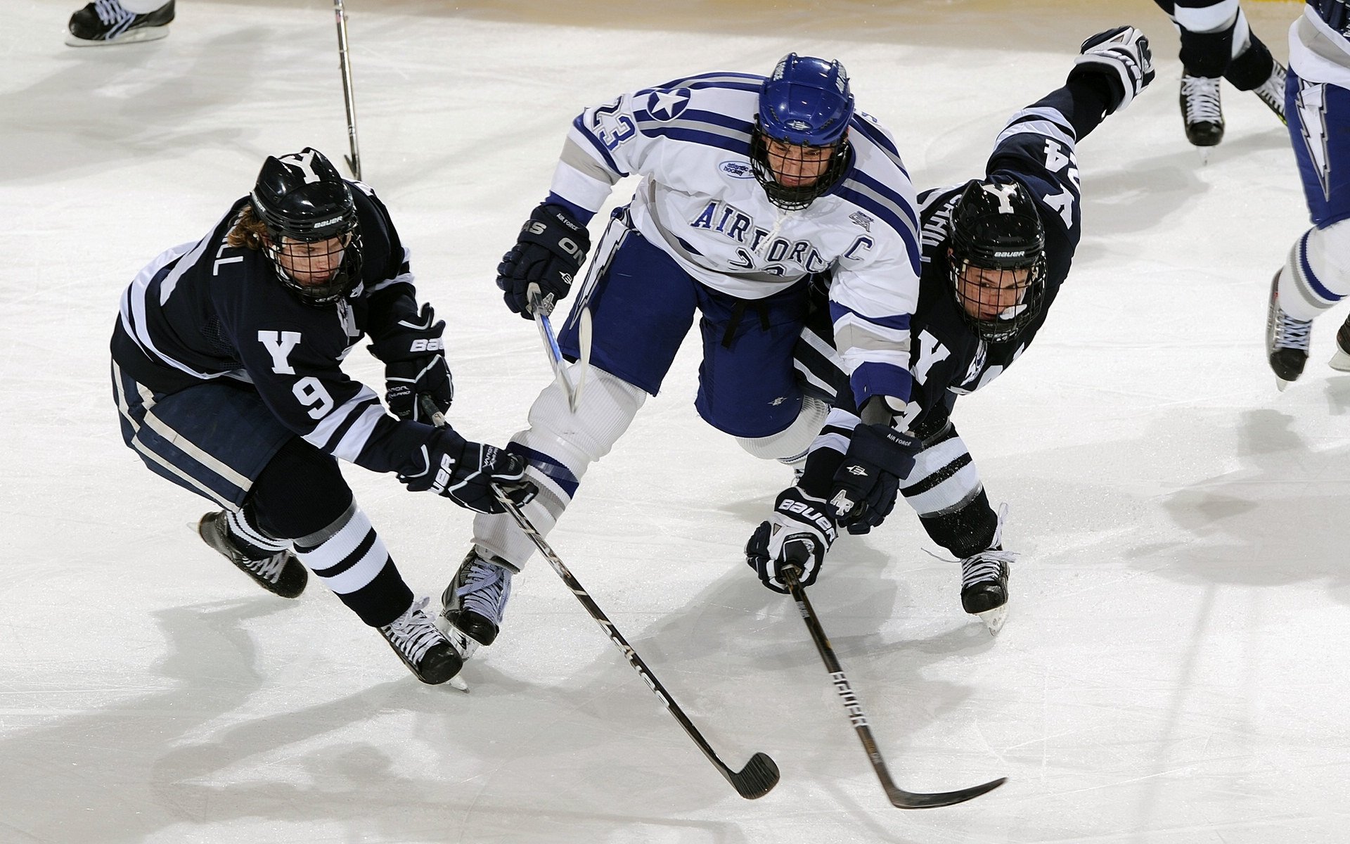 冰与火之歌，当NBA季后赛的激情，遇见芬兰冰刀斩落威尔士红龙