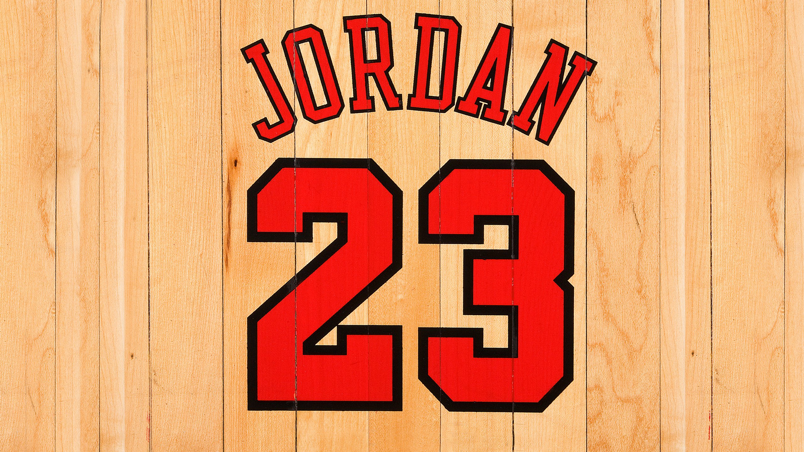 红牛陨落夜，诺里斯封神时，索伯的平庸奇迹如何碾碎F1的阶层铁律